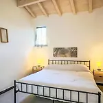 La Casa Di Anna By Interhome